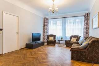 Апартаменты Friends and Family Vacation Apartments Рига Апартаменты с 2 спальнями-9